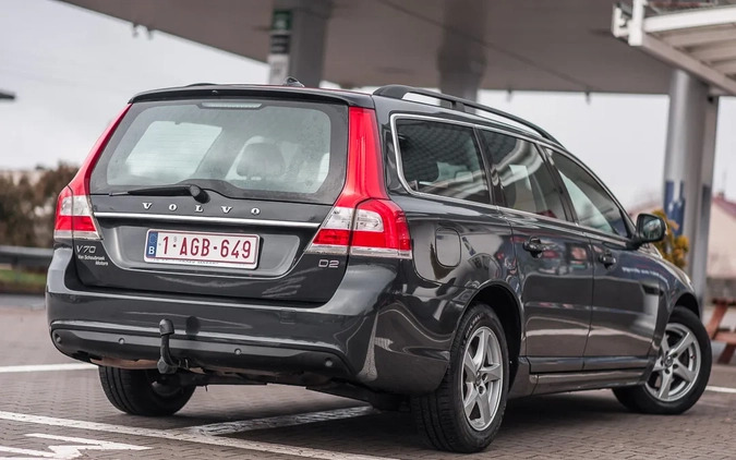 Volvo V70 cena 49999 przebieg: 185342, rok produkcji 2016 z Końskie małe 781